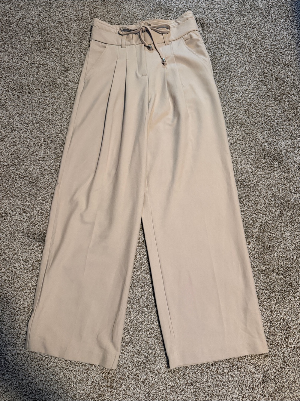white birch Khaki High-Waist Woven Pants